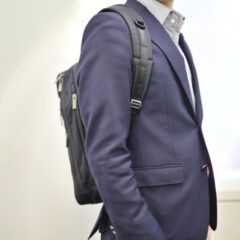 営業先にリュックで訪問するのは失礼？ビジネスバッグの選び方