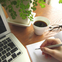 【すぐに実践できる】テレワークを楽しむコツをご紹介！